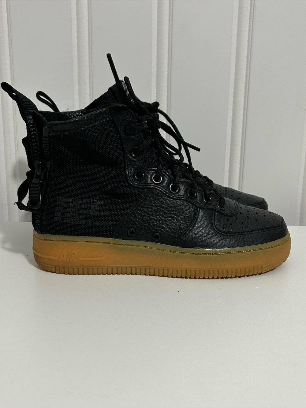 Nike sf af1 Air Force 1 Black High-Top Sneakers with Gum Sole